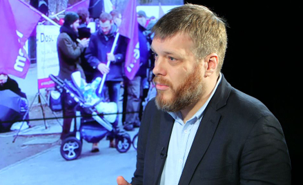 Adrian Zandberg o taśmach z ks. Sową: Szokujące nierówności i przywileje kasty prezesów to prawdziwy