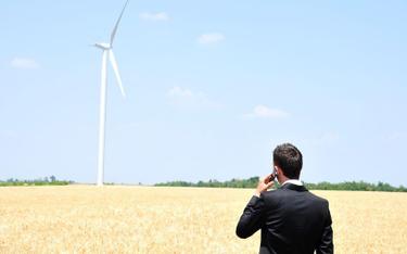 Restrukturyzacja umów: Kłopoty farm wiatrowych wkrótce uderzą w banki