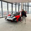 McLaren za 9 mln zł stał się meblem w apartamencie na 57. piętrze