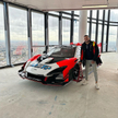 McLaren za 9 mln zł stał się meblem w apartamencie na 57. piętrze