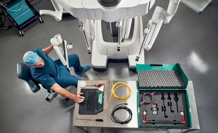 Synektik: kolejny robot na pokładzie