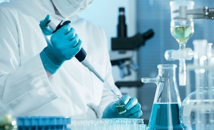 Ilu naukowców fałszuje dane? Wyniki badania z Holandii