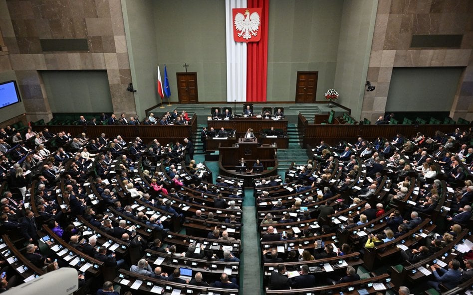 W piątek 15 maja Sejm wznowił obrady