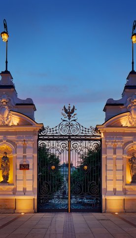 Uniwersytet Warszawski przygotował 15 890 miejsc na studiach stacjonarnych i 5672 miejsca na niestac