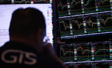 Tydzień na rynkach: Fed i geopolityka napędzają korektę na giełdach