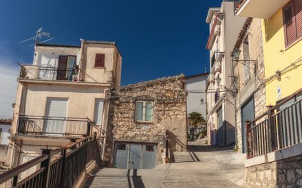 Sycylijskie miasto Cammarata rozdaje domy za darmo