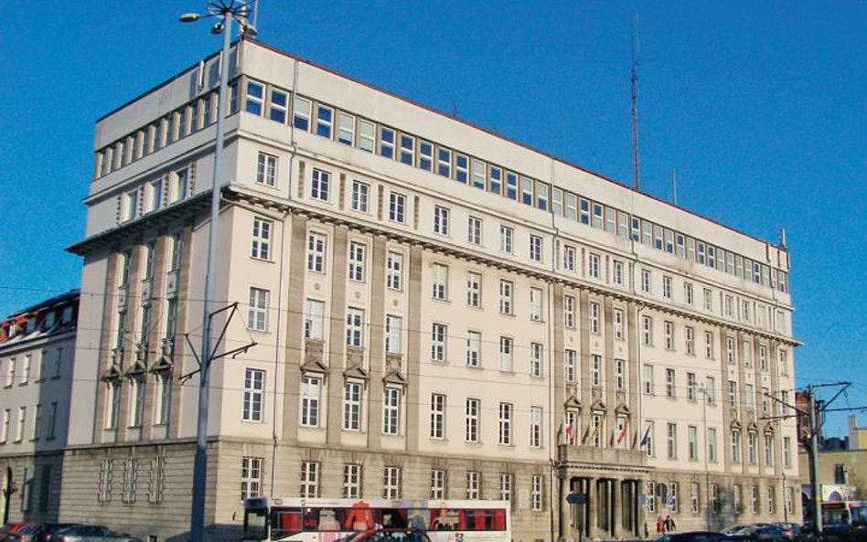 Gmach prokuratury przy ulicy Wały Jagiellońskie 38 w Gdańsku