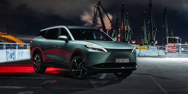 Chiny wyprzedzają Koreę. Kto dziś rządzi polskim rynkiem motoryzacyjnym?