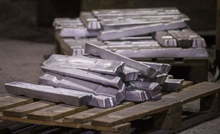 Unia Europejska nakłada karne cła na produkty aluminiowe z Chin