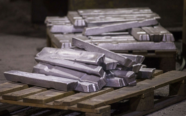 Unia Europejska nakłada karne cła na produkty aluminiowe z Chin
