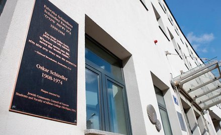 Jeden z przystanków na trasie szlaku krakowskiej techniki to Fabryka Wyborów Emaliowanych założona w