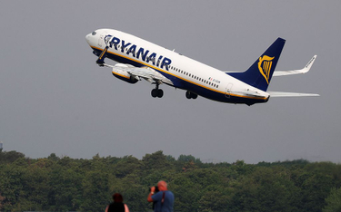 Ryanair ograniczy redukcję zatrudnienia dzięki nowym umowom