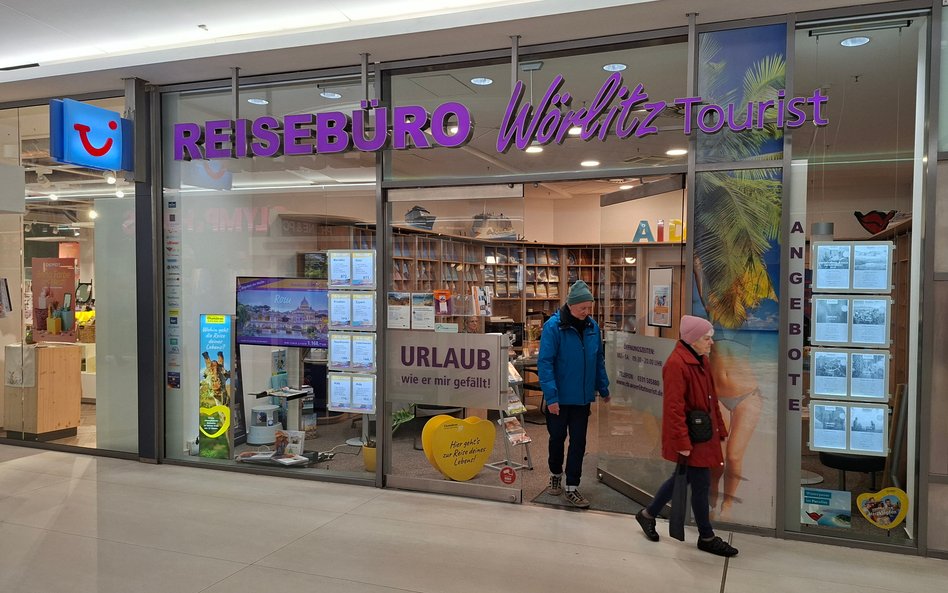 TUI poprawia wyniki mimo napięć w Zatoce Perskiej i notuje większy popyt na wakacje i rejsy