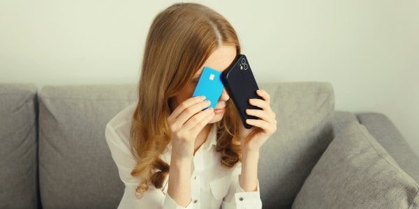 Dała się nabrać na fałszywy link. Rzecznik TSUE: bank nie może odmówić zwrotu