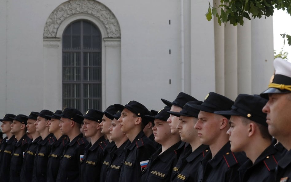 Rosyjscy poborowi. Zdaniem duńskiego wywiadu Rosja może zaatakować państwo flanki wschodniej NATO
