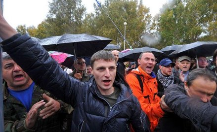 Wśród przyczyn małej liczby uczestników opozycjoniści wymieniają tradycyjnie zastraszanie społeczeńs