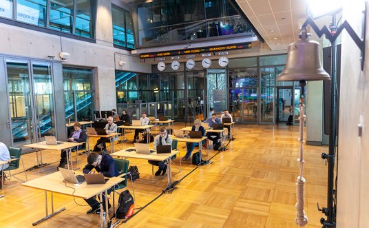 W finałowej rozgrywce do walki o tytuł mistrza inwestycji oraz pulę nagród 30 tys. zł stanęło dziesi