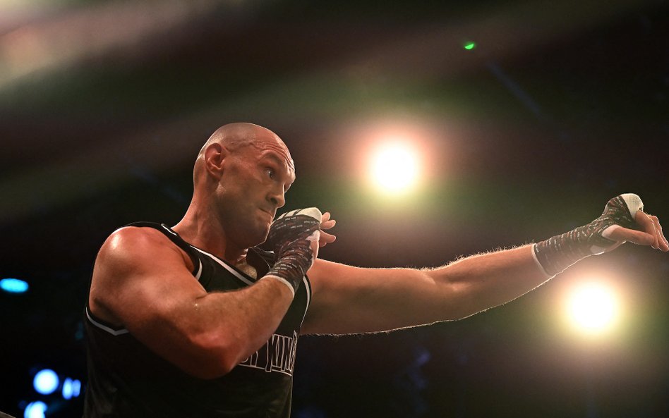 Fury – Chisora przy pełnych trybunach