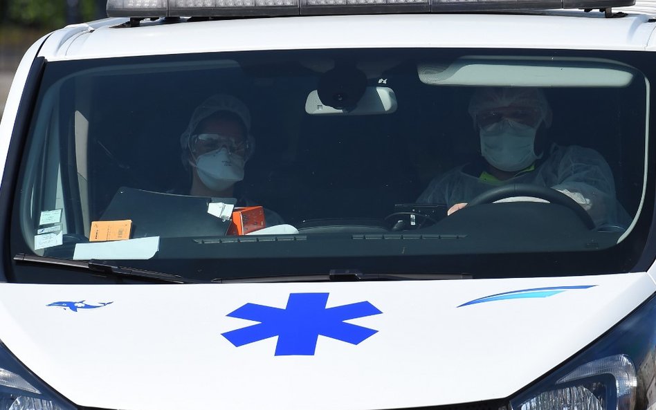 7 nowych zachorowań w Polsce. Niemal 100 w niedzielę