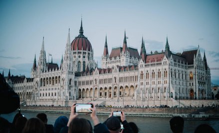W tym roku Polacy planujący wakacje chętniej wybierają wyjazdy zorganizowane do krajów postrzeganych