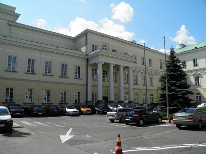 Zdaniem autorów raportu stolica rokrocznie wydaje niemało na zadania potwornie niszowe, a niekiedy w