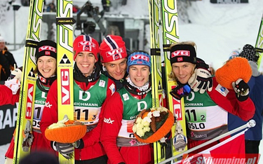 Tom Hilde, Anders Bardal, Mika Kojonkoski, Bjorn Einar Romoren, Anders Jacobsen podczas konkursu dru