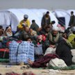 Uchodźcy uciekający z Libii do Tunezji