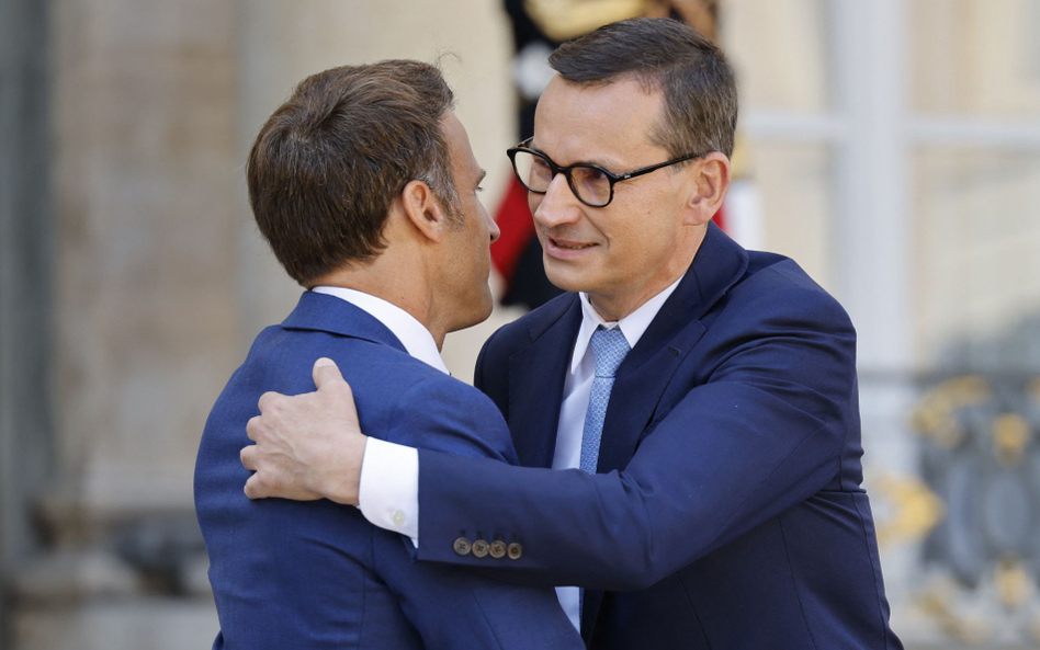 Morawiecki przedstawił Macronowi dwa sposoby wyjścia z kryzysu energetycznego