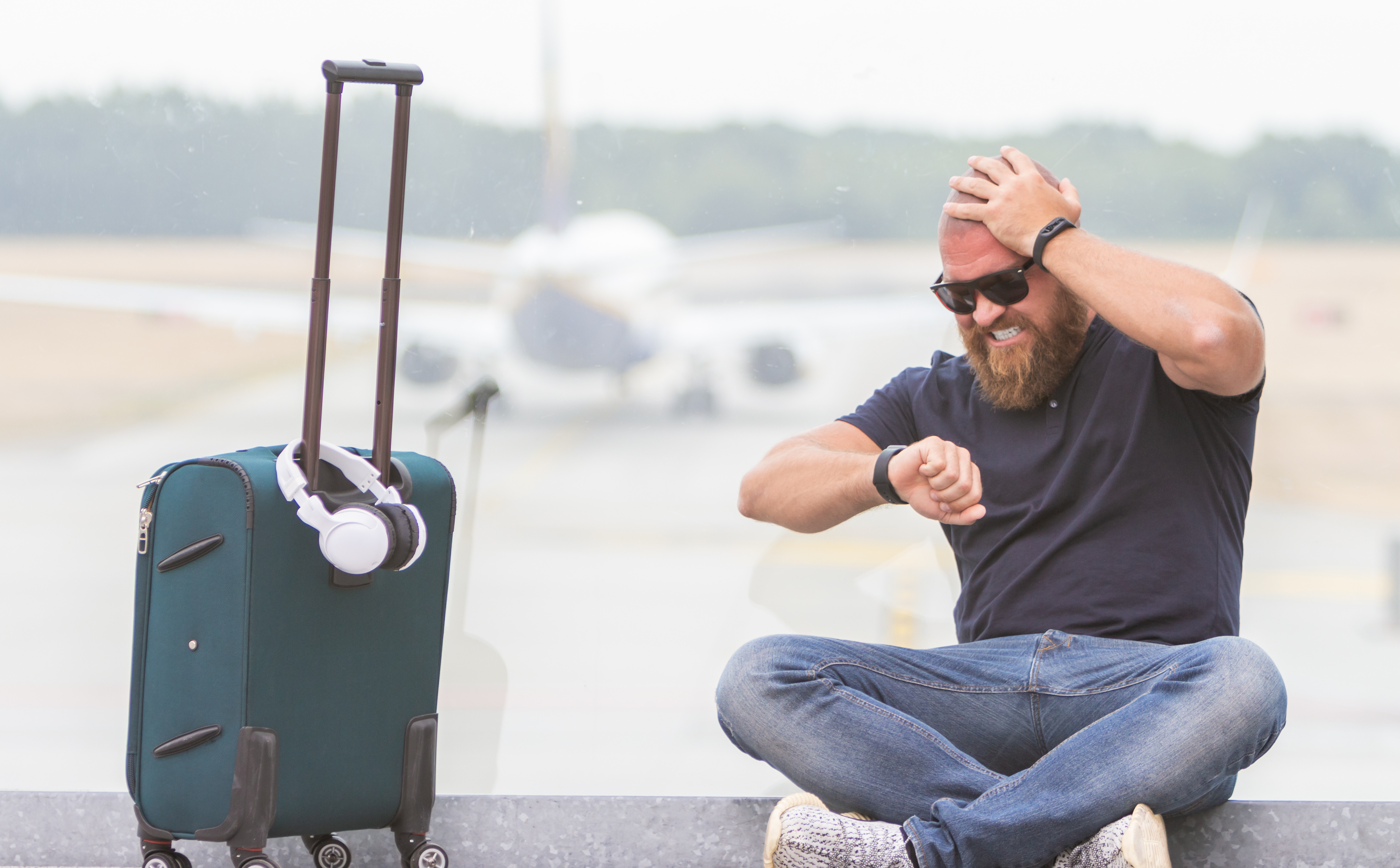 Opóźnione loty, cofanie liczników w autach, dropshipping. Są pomysły na lepszą ochronę konsumentów