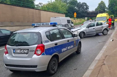 Przyjazd patrolu straży miejskiej na wezwanie mieszkańca w Warszawie może wynieść nawet kilka dni