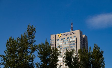 Gigantyczne przejęcie w telekomunikacji. Hurtownik światłowodowy na zakupach