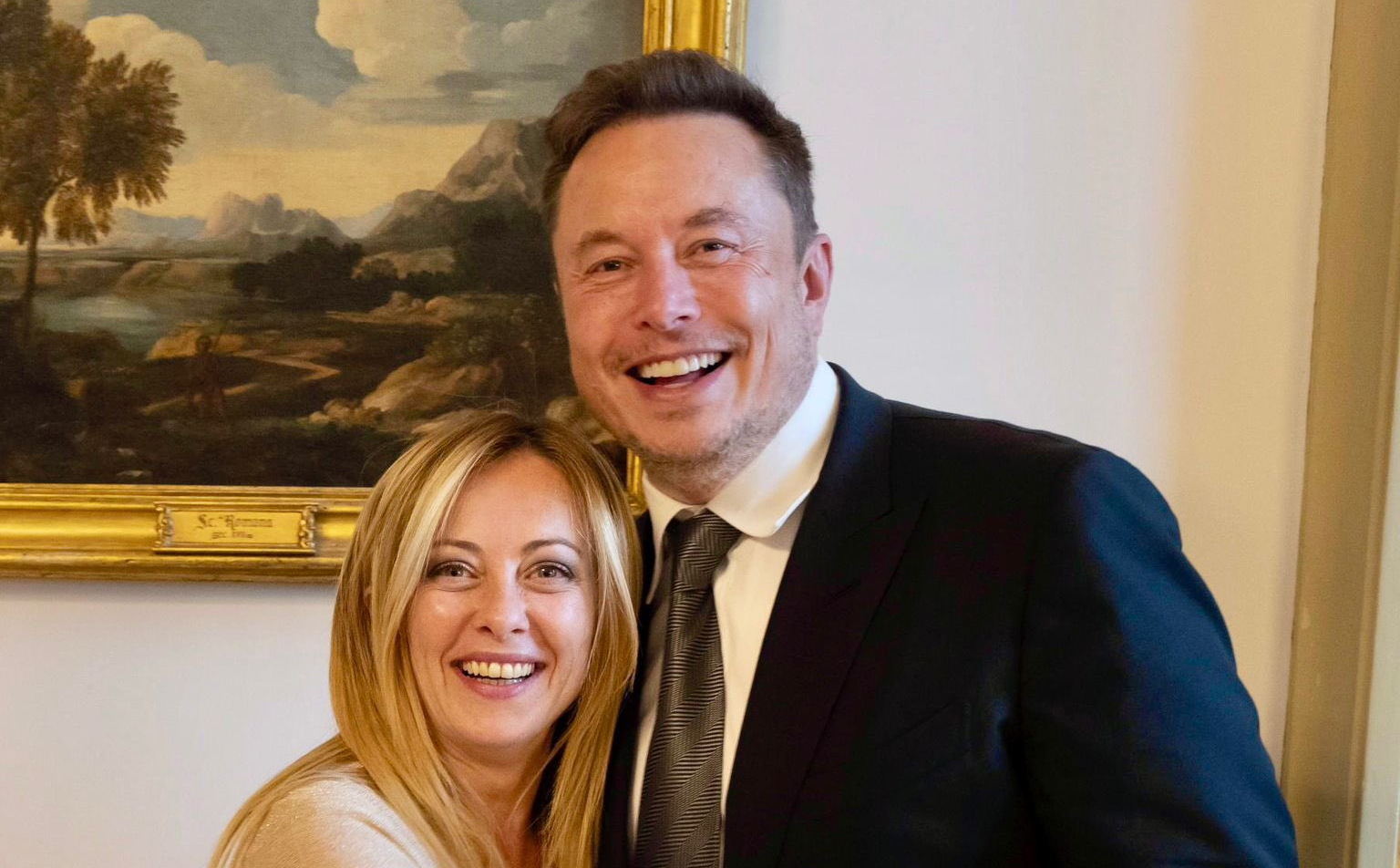 Giorgia Meloni praises Elon Musk after the US election. He talks about friendship with a businessman