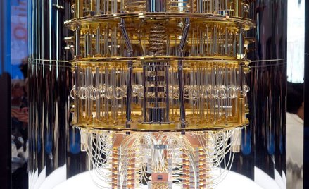 Komputer kwantowy wykonuje równolegle wiele obliczeń