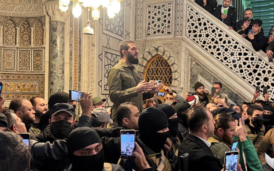 Dowódca rebeliantów, Abu Mohammed al-Golani, przemawia w meczecie w Damaszku