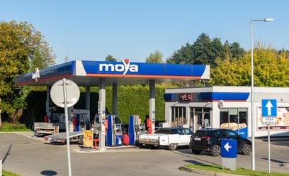 Anwim sprzedaje polską sieć stacji paliw Moya europejskiemu podmiotowi