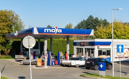 Anwim sprzedaje polską sieć stacji paliw Moya europejskiemu podmiotowi