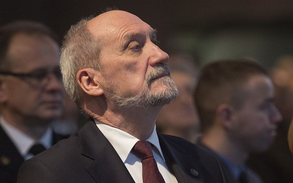 Macierewicz: Dlaczego F-35 tak drogo? Przede wszystkim to wina opozycji