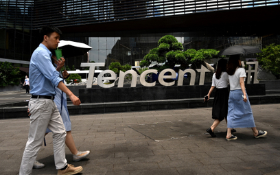 Tencent z zyskiem niższym o połowę