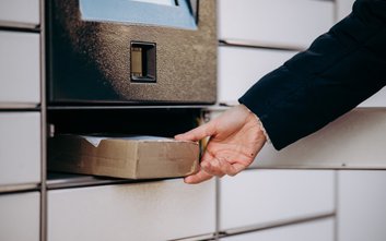 Mieszkanka powiatu sochaczewskiego straciła 25 tys. zł. Uwierzyła internetowemu oszustowi / zdjęcie 