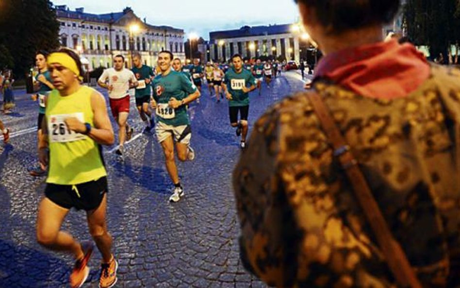 Na trasie biegu Grupa Historyczna „Zgrupowanie Radosław” prezentowała inscenizacje walk, szturmów cz