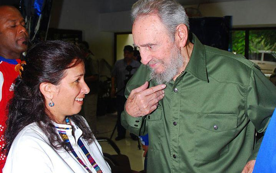 Fidel Castro znowu przywdział mundur