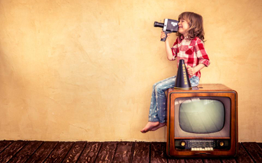 Dobro dzieci a emisja programów i reklam telewizyjnych z ich udziałem
