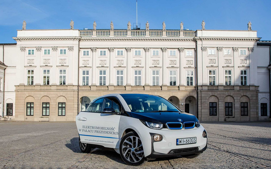 BMW i3 z parku Kancelarii Prezydenta RP