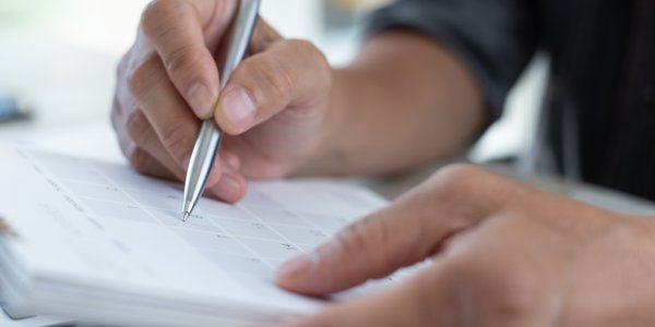 Reforma stażu pracy bez fajerwerków. Są pierwsze dane