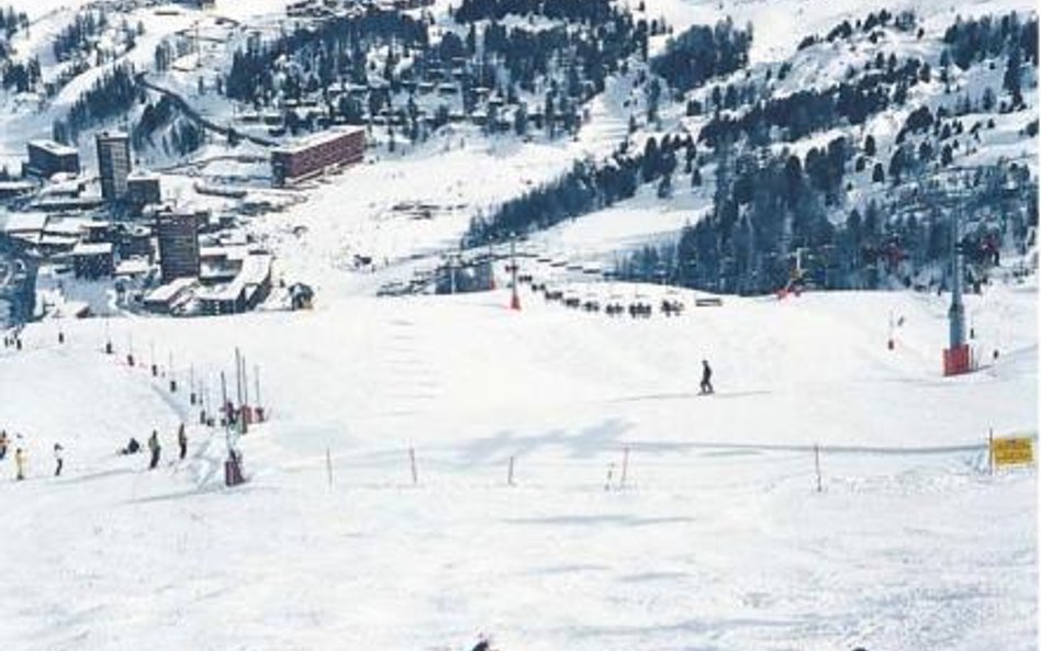 La Plagne ma ponad 400 tras. Ale we Francji jest także wiele kameralnych stacji narciarskich