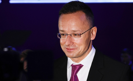 Węgierski minister spraw zagranicznych Peter Szijjarto przemawiający podczas Russian Energy Week w M