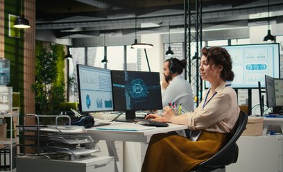 „Podatek od halucynacji”. Biznes wdraża AI, a rachunek zysków i strat?