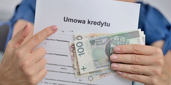 Sąd z urzędu tropiący naruszenia może zachęcić do masowego pozywania banków