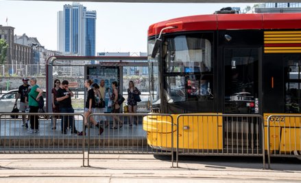 Gorąco zatrzymuje Polskę. Kolej, tramwaje i drogi coraz częściej zawodzą