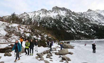 Większość Polaków planujących zimowy urlop zostanie w kraju, będą wypoczywać w górach